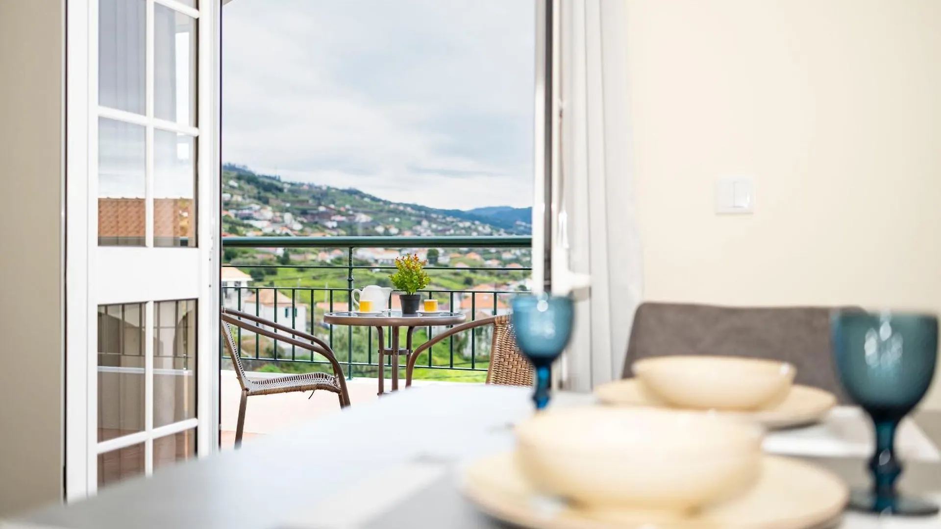 Sea & Mountain View T2 With Balcony - Panoramic Attic By Sabugo House Lejlighed Relogio do Poiso